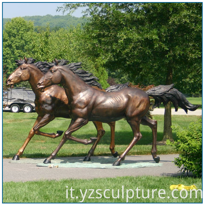 bronze horse statue